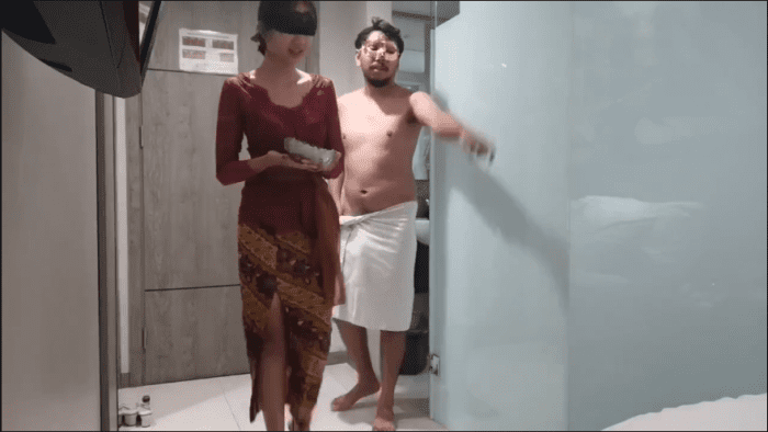 Indo Kebaya Merah Dihotel