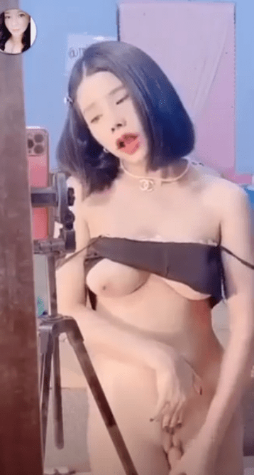Bokep Indo Viral ABG Sange Main Dildo Mendesah