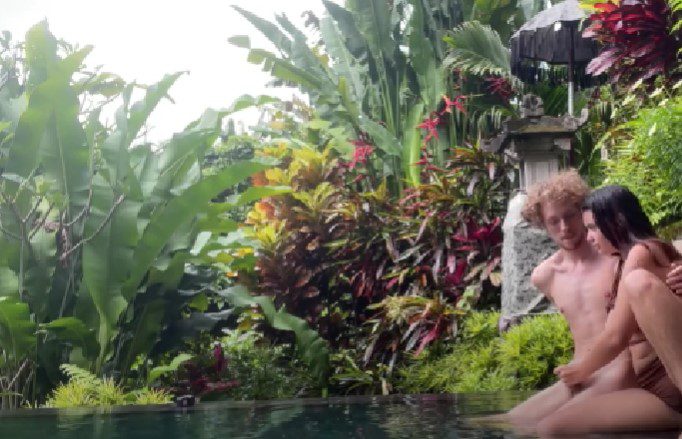 Bokep Bali Pengen Berenang Malah Diajak Ngewe